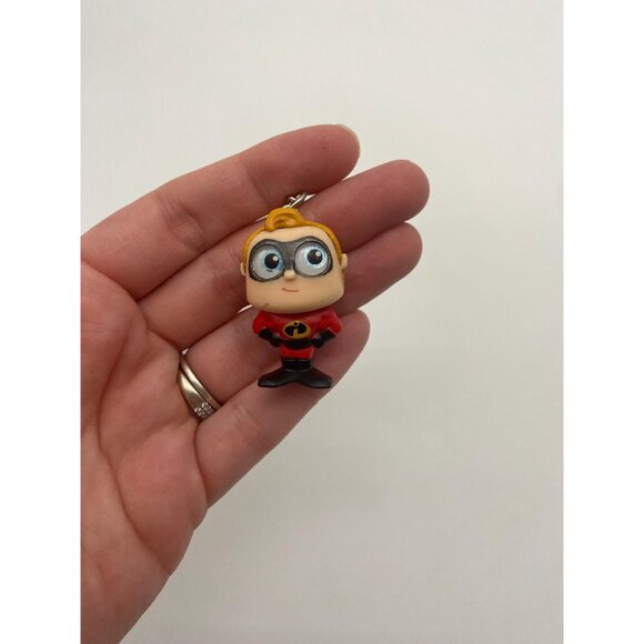 Upcycled Disney Doorables Mr. Incredible Figurine Keychain - Vintage Toy Purse - Picture 3 of 3